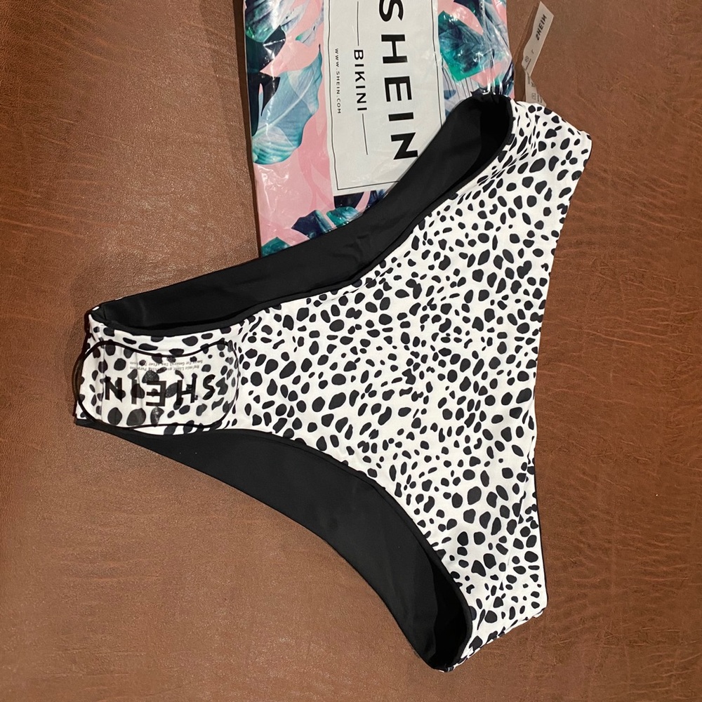 Reversible Black and White Printed Bikini bottom